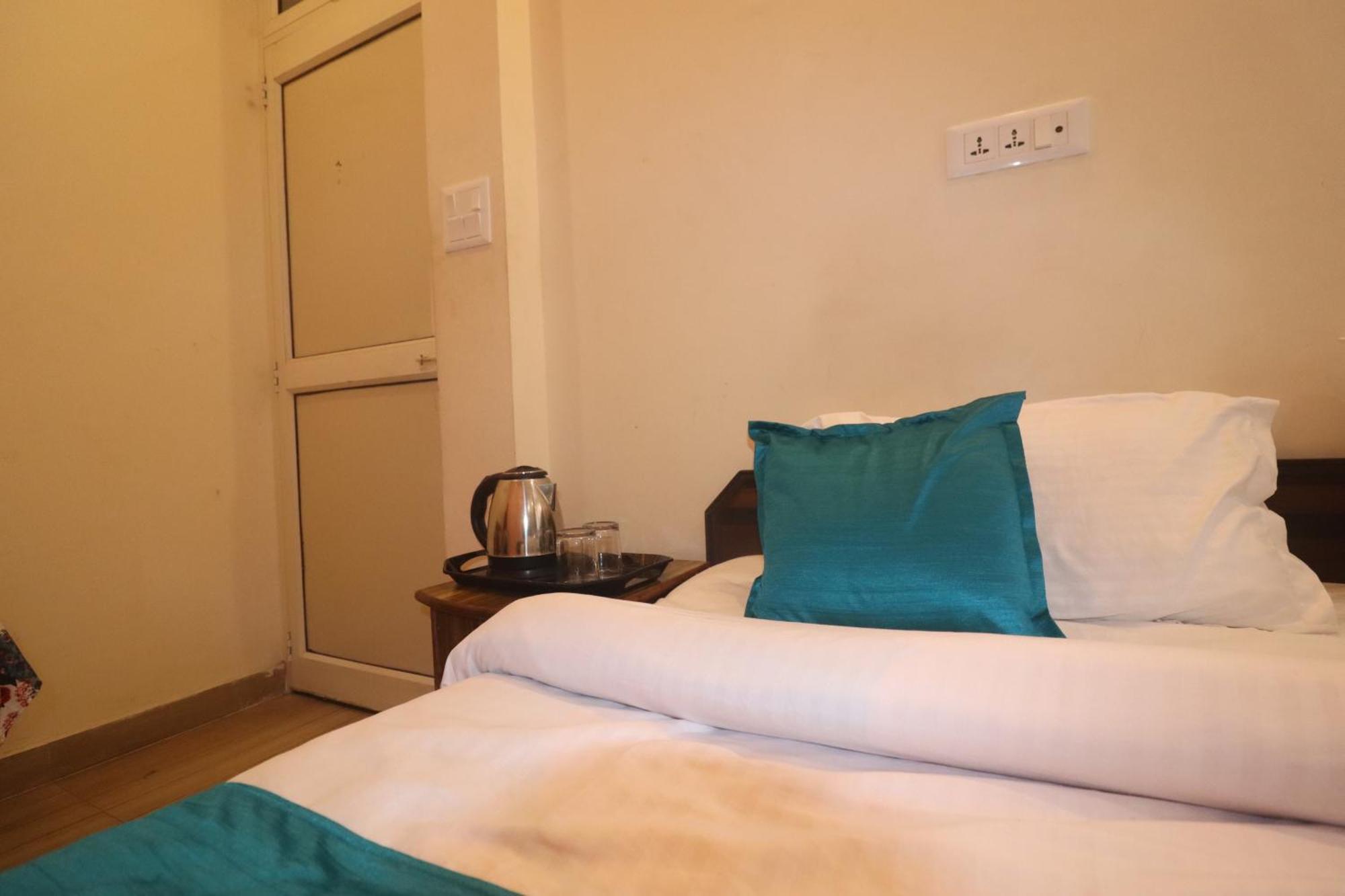 Triple One Hotel Tapovan Rishikesh,Near Laxman Jhula Extérieur photo