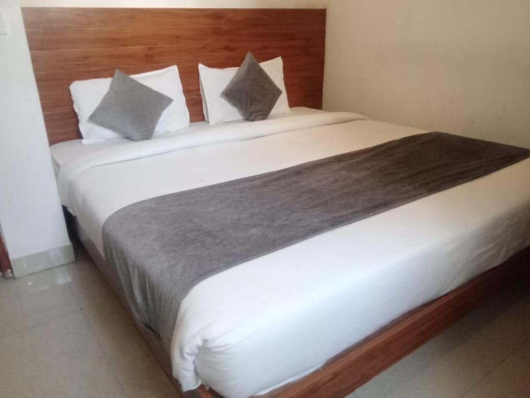 Triple One Hotel Tapovan Rishikesh,Near Laxman Jhula Extérieur photo