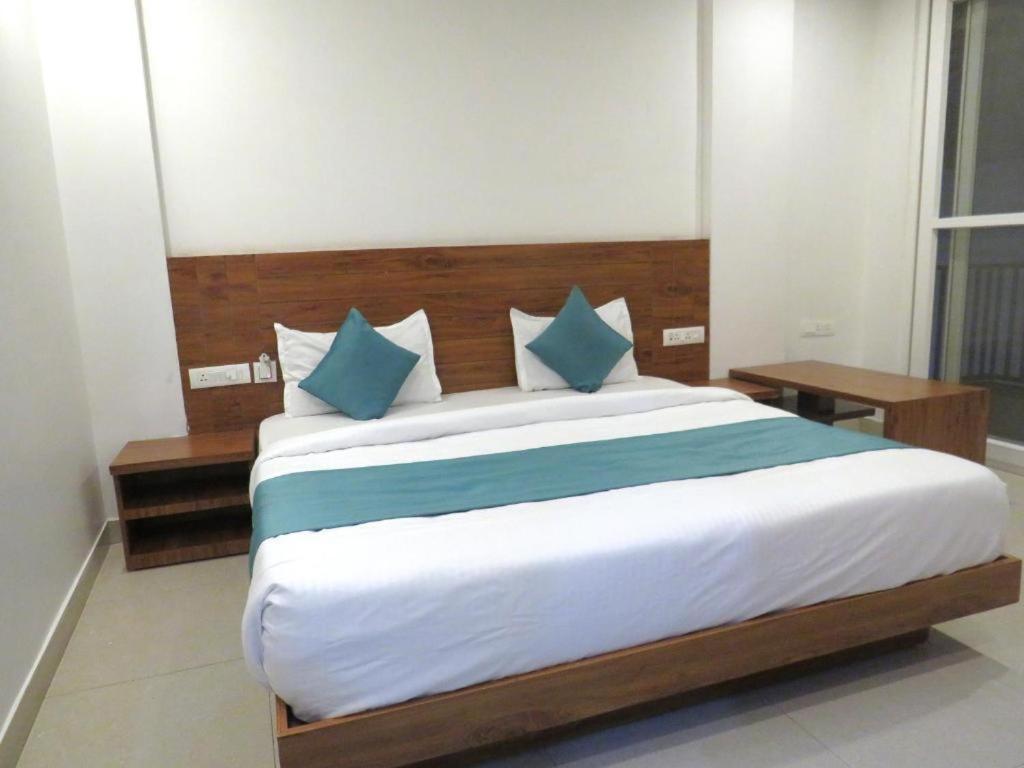 Triple One Hotel Tapovan Rishikesh,Near Laxman Jhula Extérieur photo
