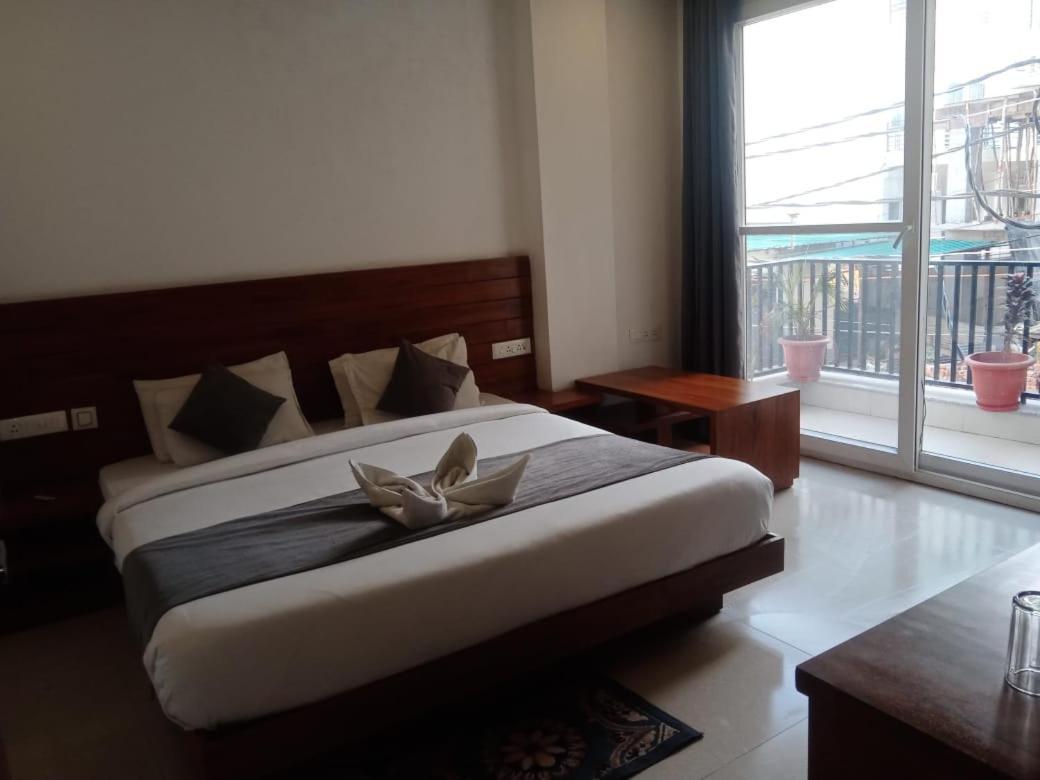 Triple One Hotel Tapovan Rishikesh,Near Laxman Jhula Extérieur photo